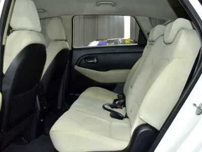 2016 Kia Carens EX 4 Cylinder Petrol Engine White Beige Crossover GCC