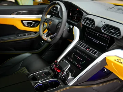 2024 Lamborghini Urus S 8 Cylinders Engine Yellow Black SUV Carbon Fiber Interior