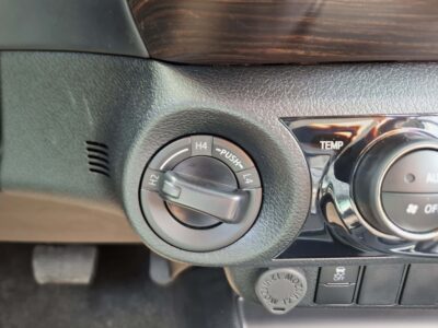 2025 Toyota Hilux 2.7L 4 Cylinders Engine AT DC Push Full Black Pickup Petrol