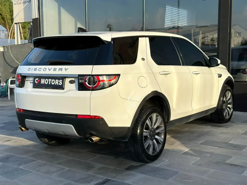 2018 Land Rover Discovery HSE TD6 4 Cylinders Diesel Engine White Tan Crossover