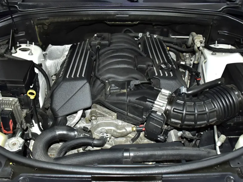 2020 Jeep Grand Cherokee SRT 8 Cylinder Petrol Engine White Black SUV Automatic