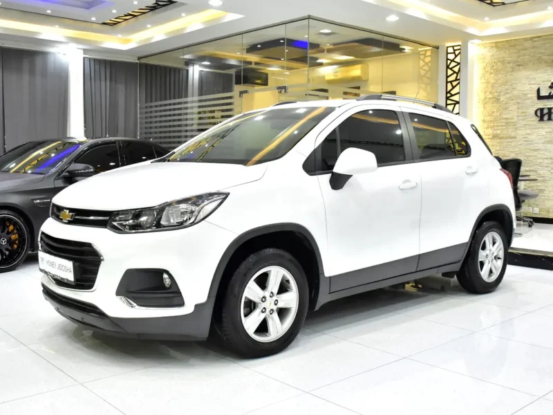2019 Chevrolet Trax LT 4 Cylinder Petrol Engine White Grey Crossover GCC Specs