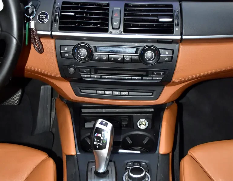 2010 BMW X5 M 8 Cylinders Petrol Engine White Brown SUV GCC Specs