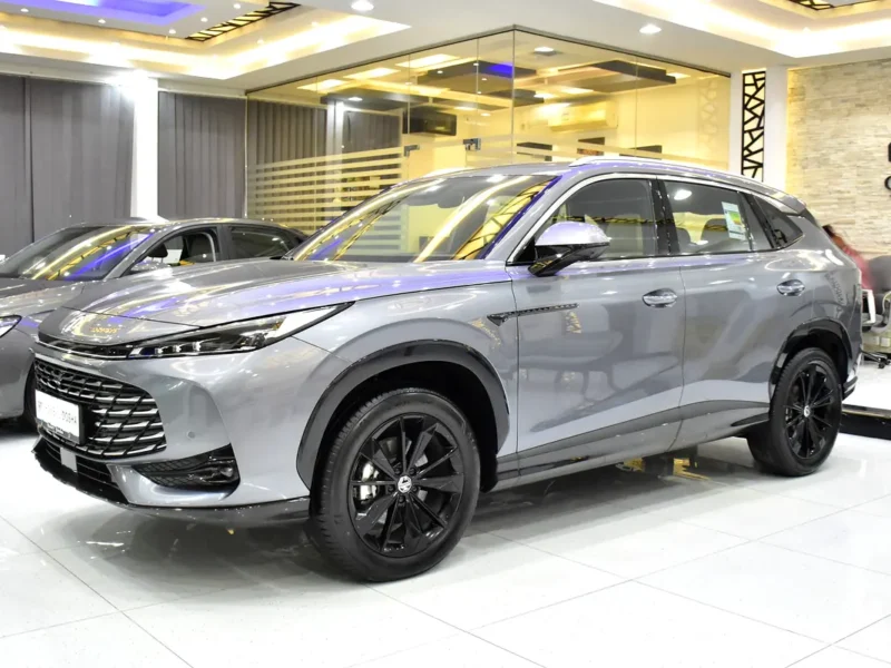 2025 MG HS Luxury 4 Cylinder Petrol Engine Grey Beige SUV GCC Specs