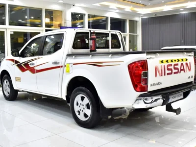 2020 Nissan Navara Other 4 Cylinder Petrol Engine White Maroon Pickup Truck