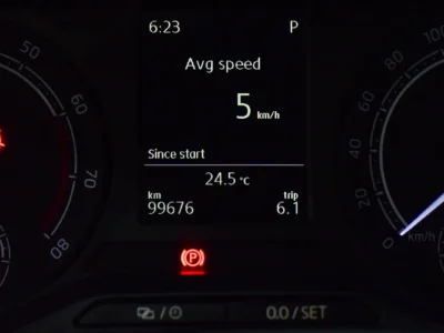 2023 Skoda Kushaq Style 4 Cylinder Petrol Engine White Grey SUV GCC Specs