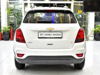 2019 Chevrolet Trax LT 4 Cylinder Petrol Engine White Grey Crossover GCC Specs