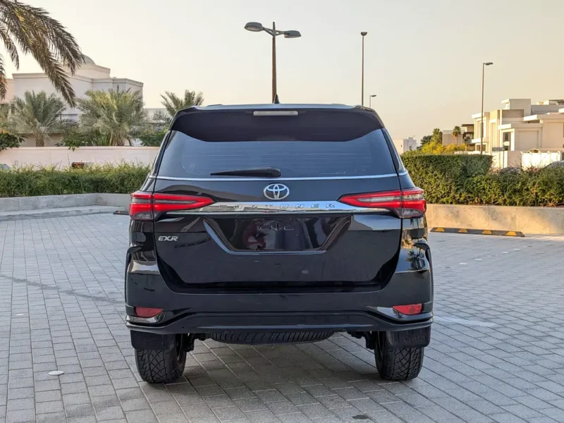 2018 Toyota Fortuner EXR FACELIFTED 2025 GCC Specs V4 2.7L Black Brown SUV