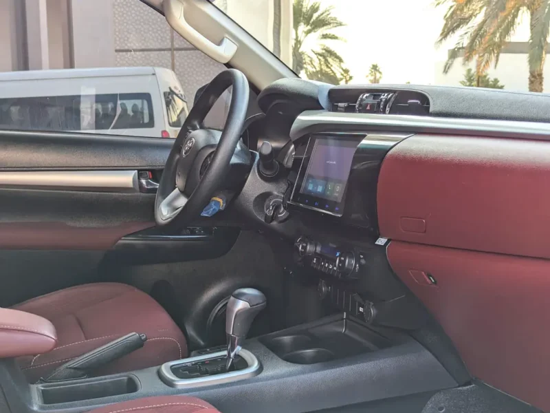 2024 Toyota Hilux SR5 DOUBLE CABIN 4X4 V4 Petrol Engine 2.7L White Red Pickup