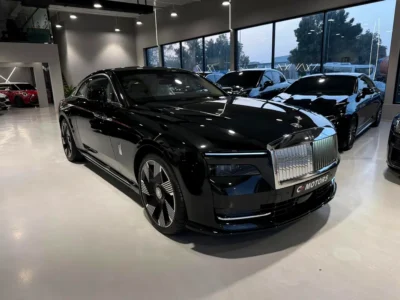 2024 Rolls-Royce Spectre Standard Ultra Luxury Electric Coupe Black White GCC