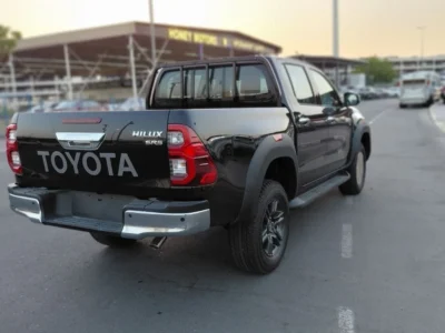 2025 Toyota Hilux DC TRD 4.0L V6 Petrol Engine AWD Black Red Pickup GCC Specs