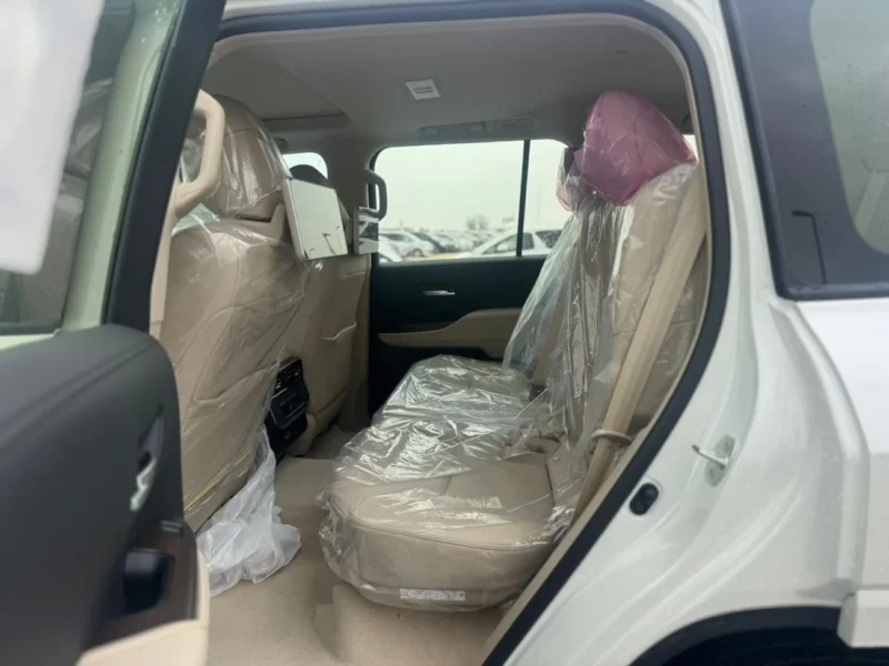 2025 Toyota Land Cruiser GXR 3.5L 6 Cylinder Petrol Engine White Beige SUV