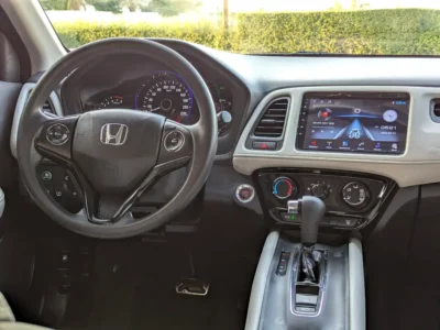2020 Honda HR-V EX 4 Cylinder Petrol Engine Red White SUV GCC Specs