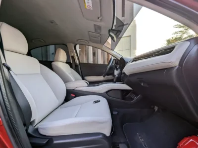 2020 Honda HR-V EX 4 Cylinder Petrol Engine Red White SUV GCC Specs