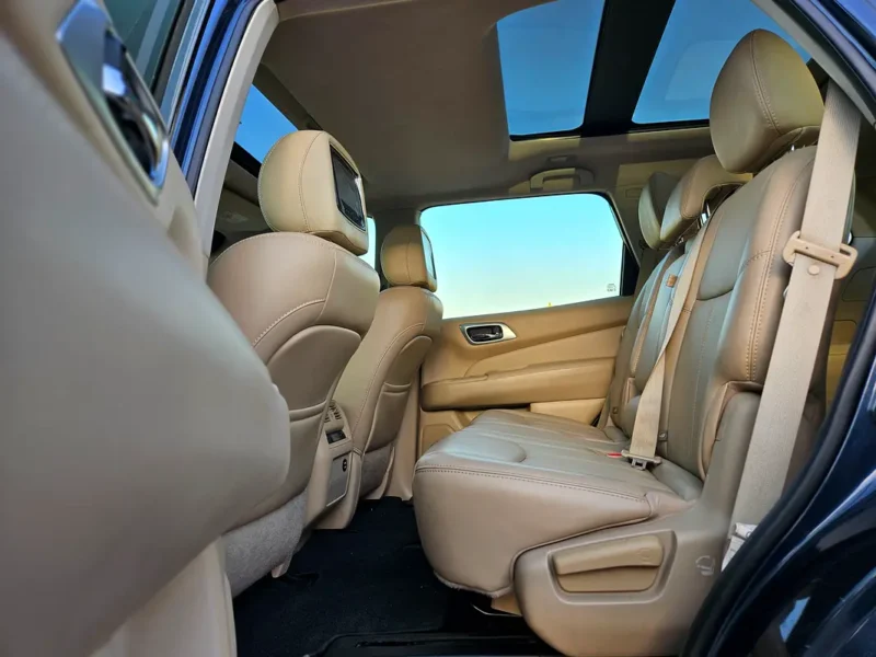2016 Nissan Pathfinder SV 6 Cylinder Petrol Engine Blue Beige SUV GCC Specs
