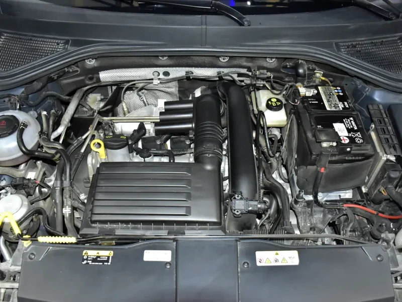 2023 Volkswagen T-Roc R-Line 4 Cylinder Petrol Engine Blue Black Crossover GCC
