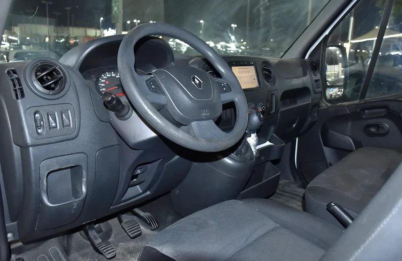2020 Renault Master Other 4 Cylinder Diesel Engine White Black Van Manual GCC