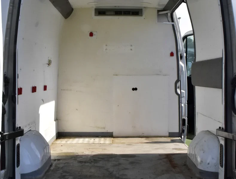 2020 Renault Master Other 4 Cylinder Diesel Engine White Black Van Manual GCC