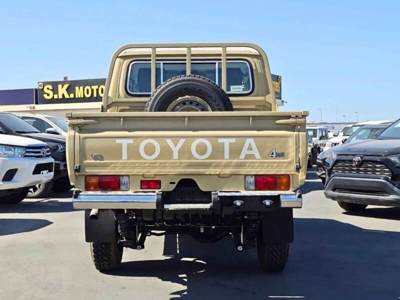 2025 Toyota Land Cruiser Pick Up DOUBLE CABIN 4.0L V6 PETROL AT Beige Brown