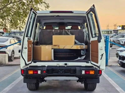 2026 Toyota Land Cruiser 70 LX LC76 5 DOORS 4.0L V6 PETROL AT White Tan SUV