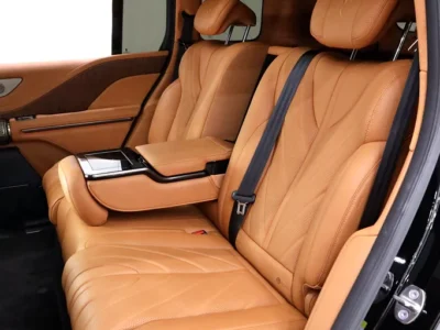 2024 YangWang U8 PREMIUM EDITION INDIVIDUAL WHEEL DRIVE Black Tan SUV