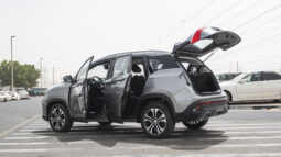 2024 Chevrolet Captiva 1.5-liter Turbocharged 4-Cylinder Petrol Engine Silver Black SUV