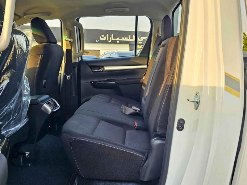 2025 Toyota Hilux SR5 WIDE BODY WITH HUK 2.4L DIESEL AT White Black PickUP