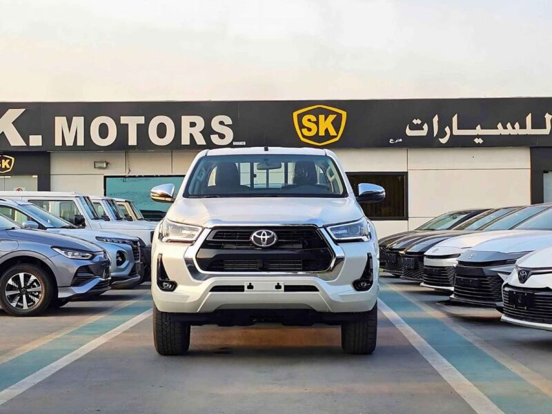 2025 Toyota Hilux SR5 WIDE BODY WITH HUK 2.4L DIESEL AT White Black PickUP