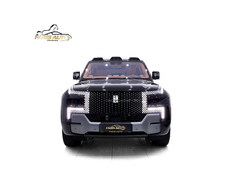 2024 YangWang U8 PREMIUM EDITION INDIVIDUAL WHEEL DRIVE Black Tan SUV
