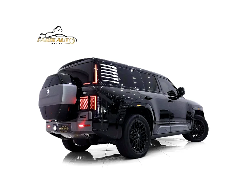 2024 YangWang U8 PREMIUM EDITION INDIVIDUAL WHEEL DRIVE Black Tan SUV