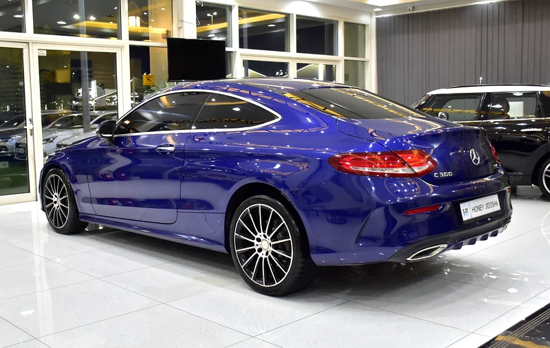 2016 Mercedes-Benz C-Class C300 Coupe 4 Cylinder Petrol Engine Blue Red Coupe GCC