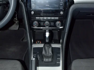 2021 Volkswagen Passat Comfortline 5 Cylinder Petrol Engine Silver Black Sedan GCC