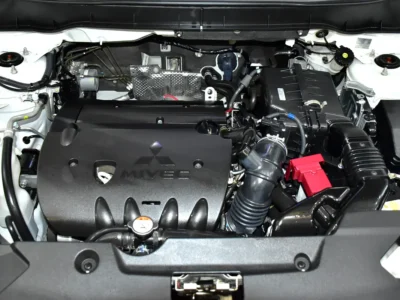 2024 Mitsubishi ASX GLX 4 Cylinder Petrol Engine White Black Crossover GCC Specs