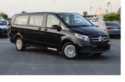 2024 Mercedes-Benz V 250 2.0-liter Turbocharged 4-Cylinder Diesel Black Van RWD
