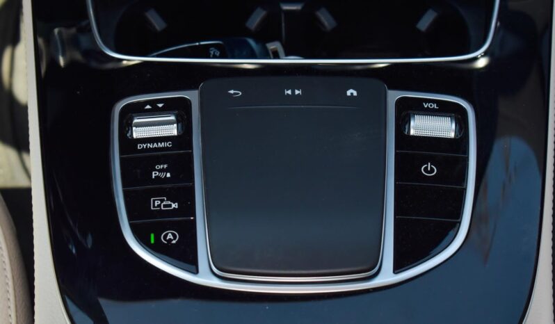 2023 Mercedes-Benz E320 2.0 Litres 4-cylinder Petrol Engine White Beige Sedan RWD