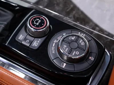 2020 NISSAN PATROL V8 Engine LE PLATINUM FULLY LOADED STARLIGHT Grey Tan SUV