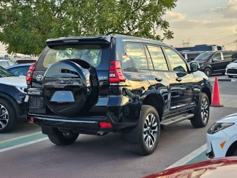 2023 Toyota Land Cruiser GXR HIGH OPTION 4.0L PETROL V6 Black Beige SUV GCC Specs