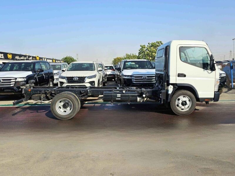 2024 Mitsubishi Fuso Canter CHASSIS EURO 5 3.8L V6 DIESEL AT White Grey Truck GCC Specs