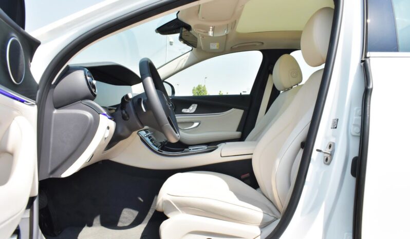 2023 Mercedes-Benz E320 2.0 Litres 4-cylinder Petrol Engine White Beige Sedan RWD