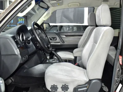 2014 Mitsubishi Pajero GLS 6 Cylinders Petrol Engine Brown Grey Crossover GCC Specs