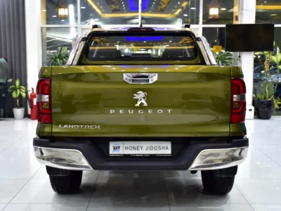 2023 Peugeot Landtrek DC 4X4 4 Cylinder Petrol Engine Green Black Pick Up Truck GCC