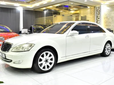 2008 Mercedes-Benz S-Class S 550 8 Cylinder Petrol Engine White Black Sedan