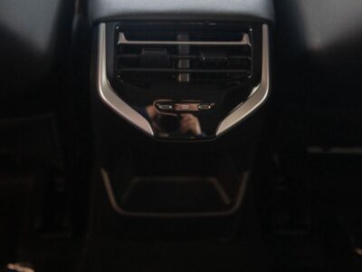 2025 MG 7 1.5 Litres Turbo 4 Cylinder Petrol Engine Elegance Edition White Black Sedan