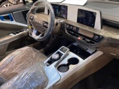 2024 Kia K8 3.5-liter V6 Petrol Engine Silver Beige Sedan FWD GCC Specs