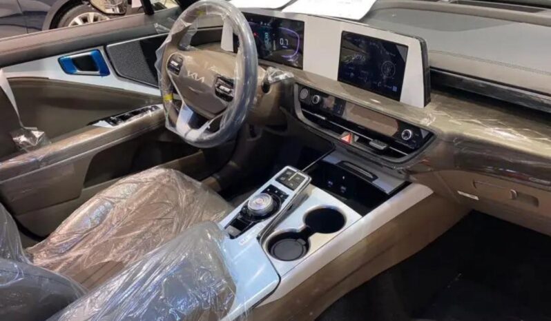 2024 Kia K8 3.5-liter V6 Petrol Engine Green Tan Sedan FWD GCC Specs