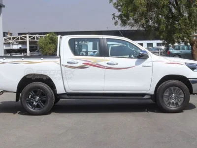 2026 Toyota Hilux DC 2.7L 4 Cylinders Petrol Engine White Red Pick Up Truck 4WD