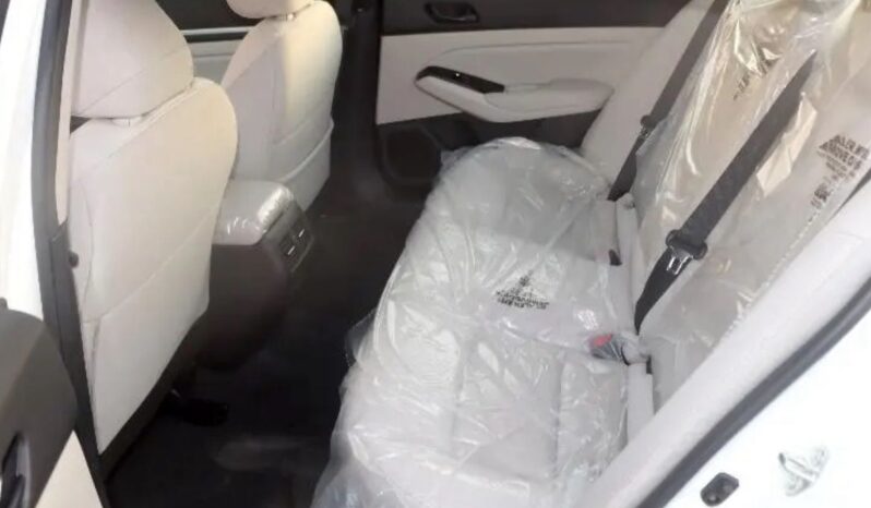 2024 Nissan Altima 2.5-liter 4 Cylinder Petrol Engine White Beige Sedan AWD