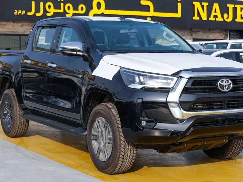 2026 Toyota Hilux 6 Cylinder Petrol Engine Black Pick Up Truck GCC Specs