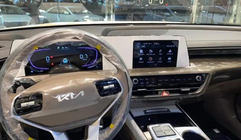 2024 Kia K8 3.5-liter V6 Petrol Engine Silver Beige Sedan FWD GCC Specs