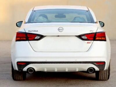 2024 Nissan Altima 2.5-liter 4 Cylinder Petrol Engine White Beige Sedan AWD